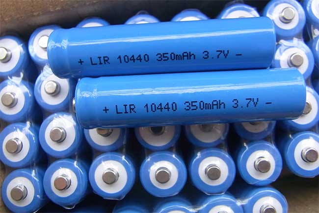 锂电池生产车间湿度怎么控制?锂电池车间用除湿机